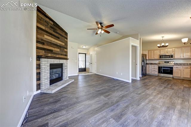 1130 Lindstrom Drive