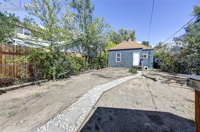 1723 W Cucharras Street