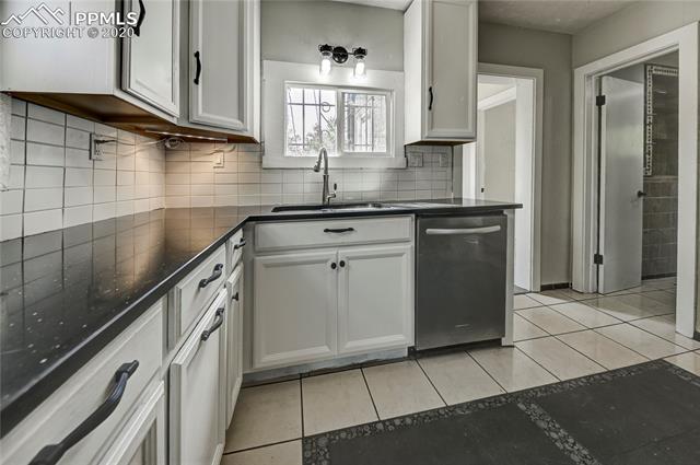 1723 W Cucharras Street