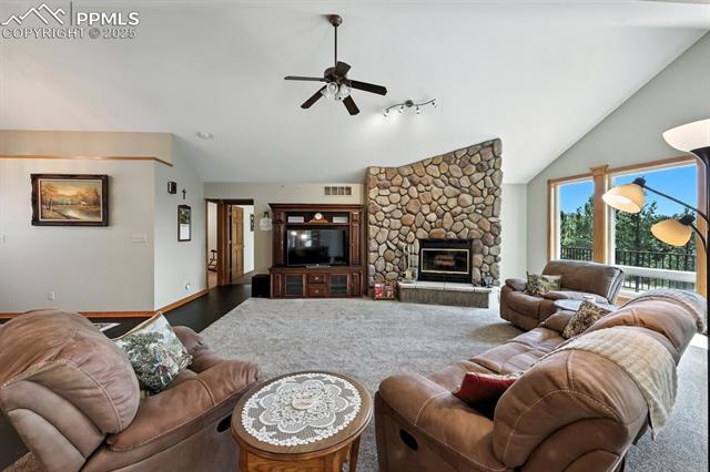 55 Pinewood Loop