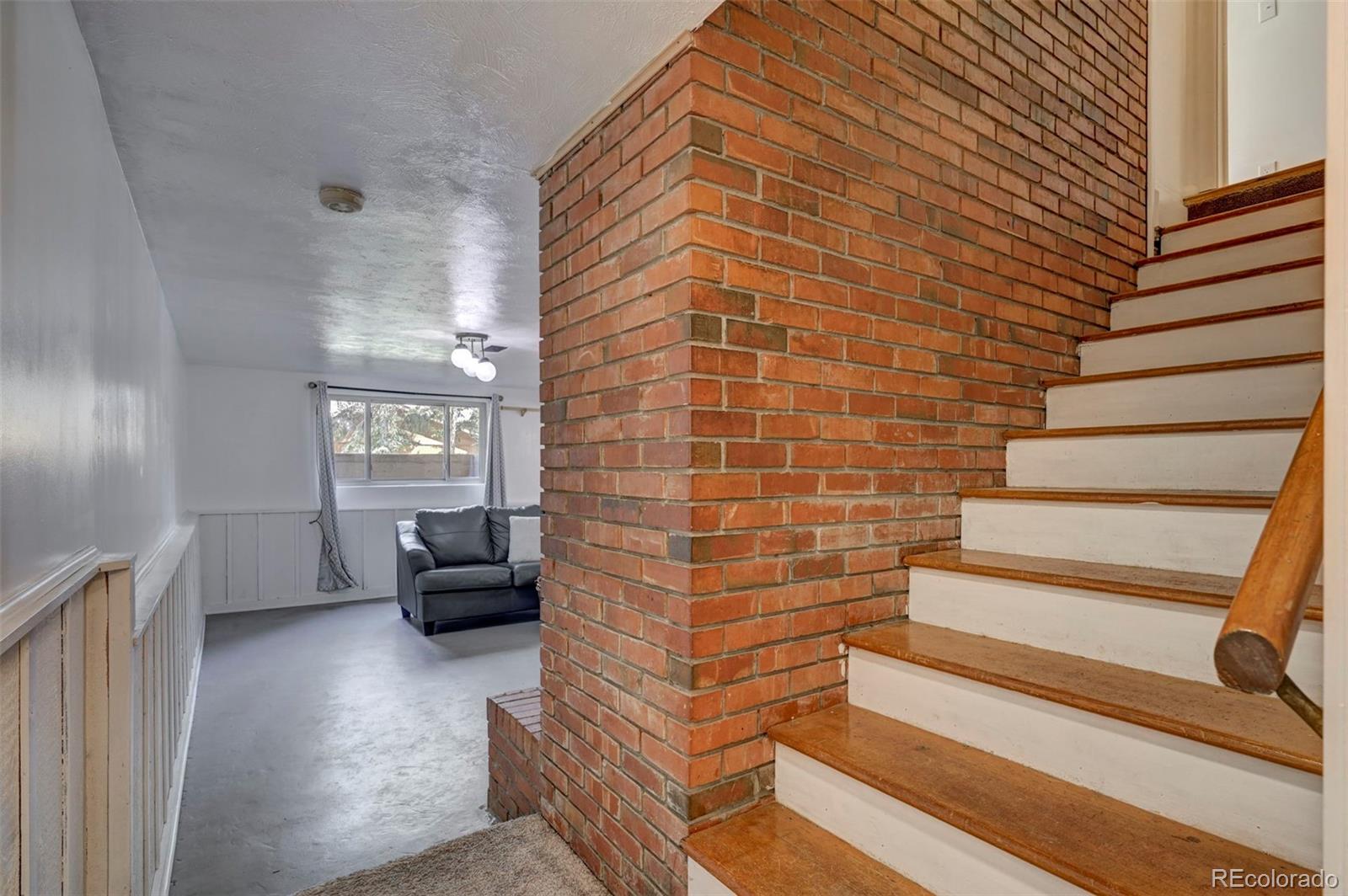 4665 Fox Road