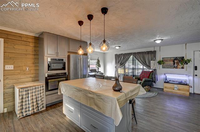 3025 N Institute Street