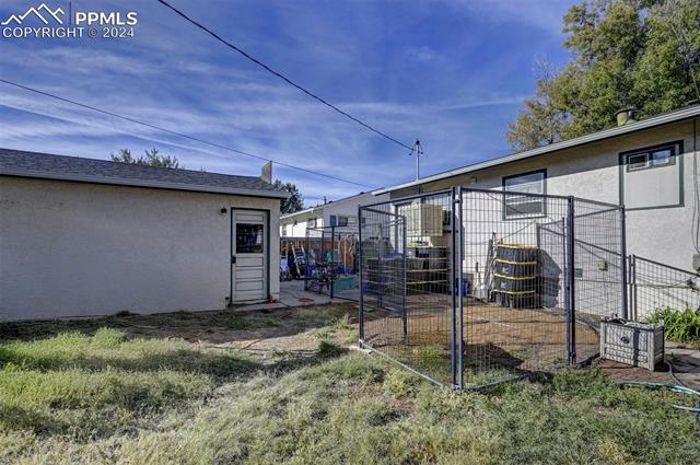 3025 N Institute Street