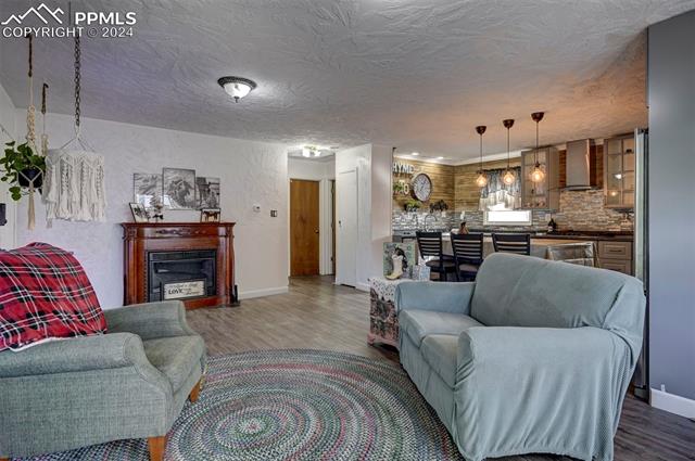 3025 N Institute Street