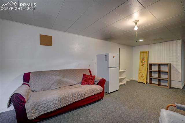 3025 N Institute Street