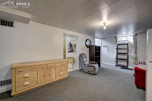 3025 N Institute Street