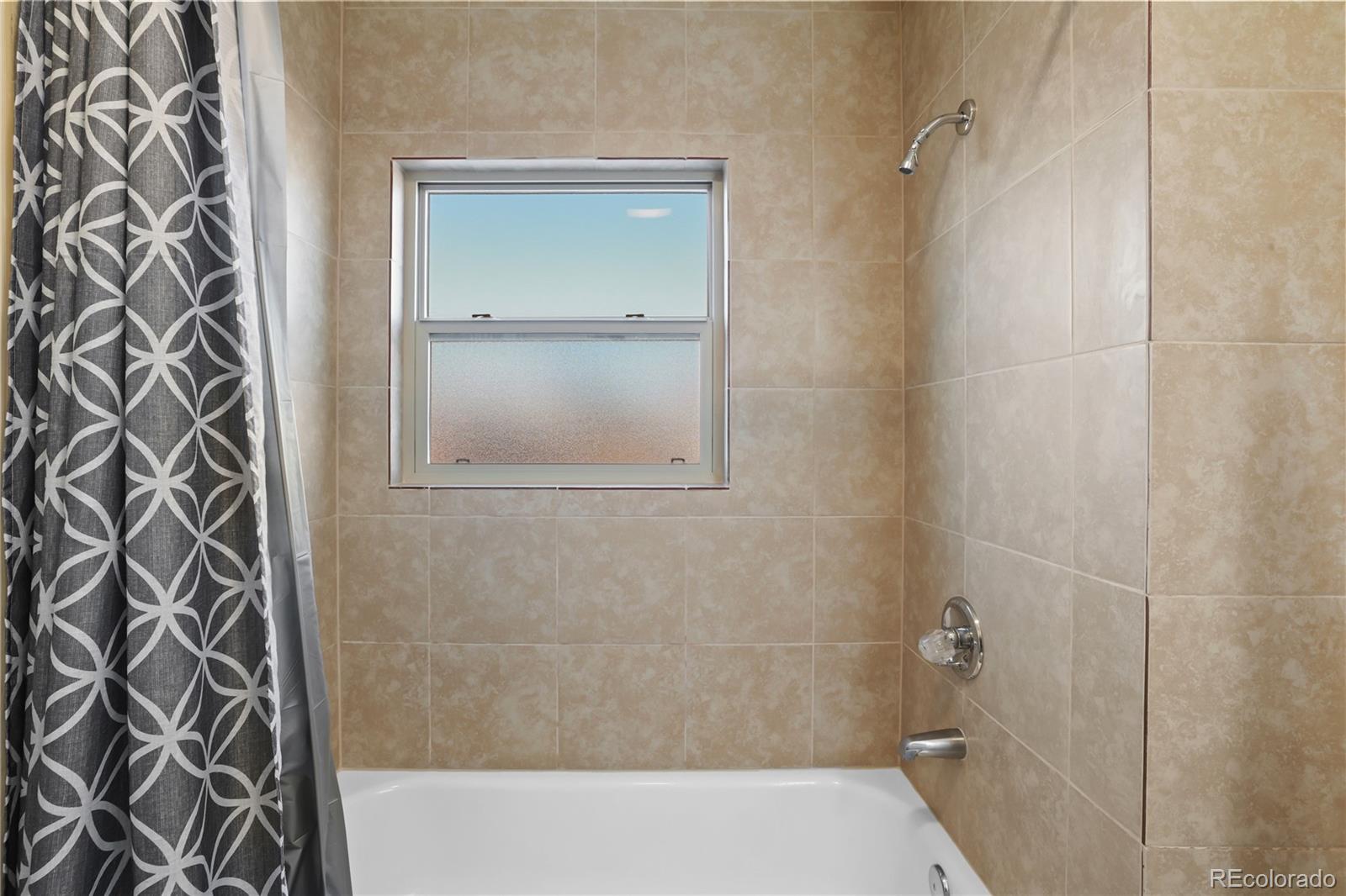 3633 Ian Point Terrace