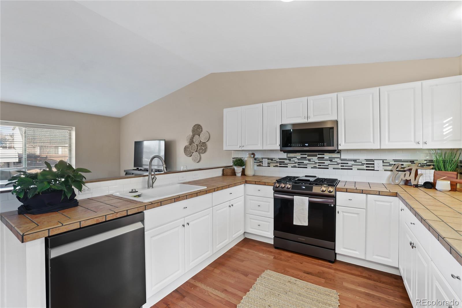 3633 Ian Point Terrace