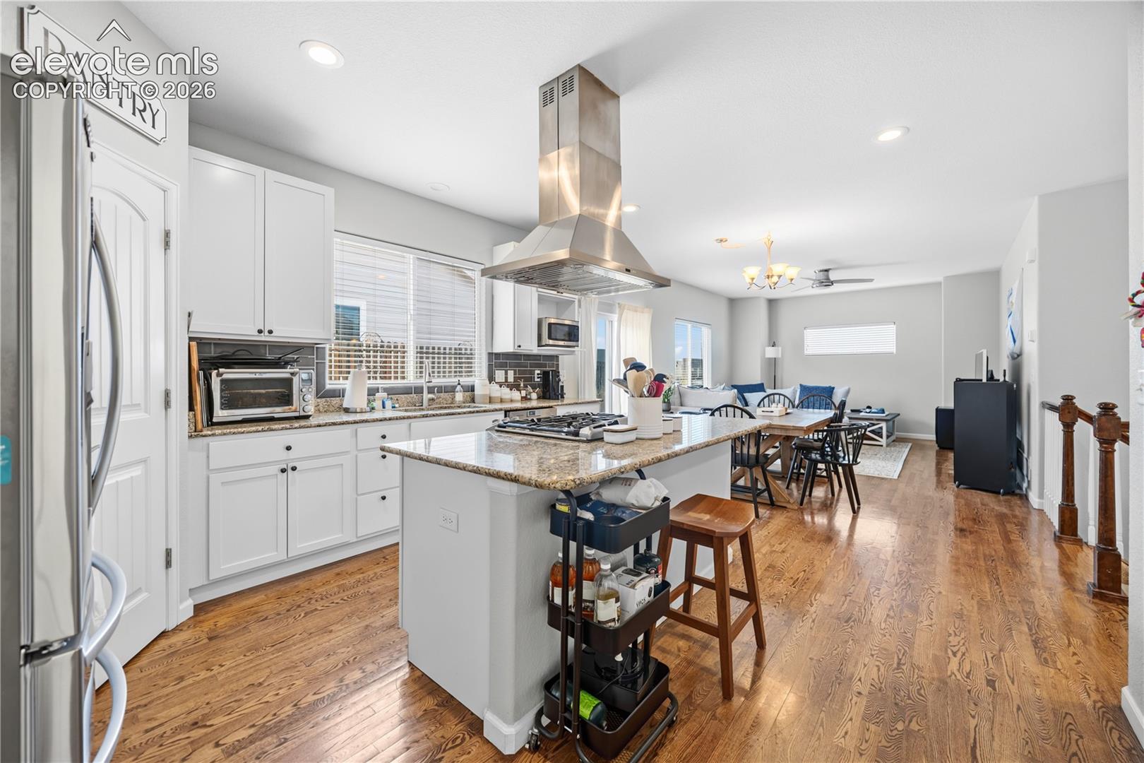11656 Farnese Heights