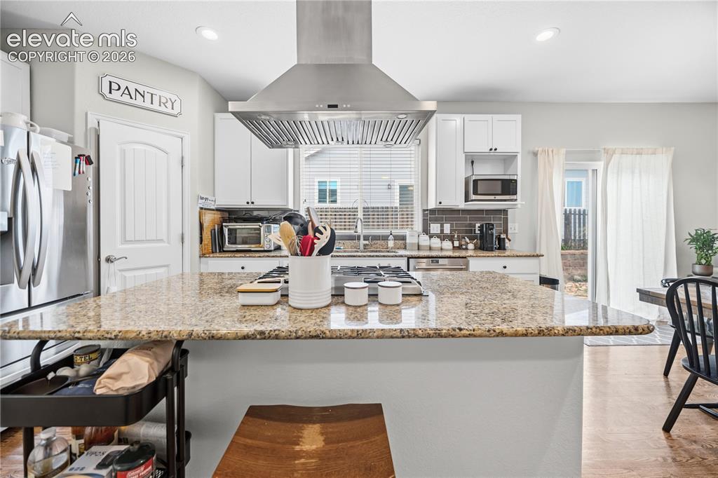 11656 Farnese Heights