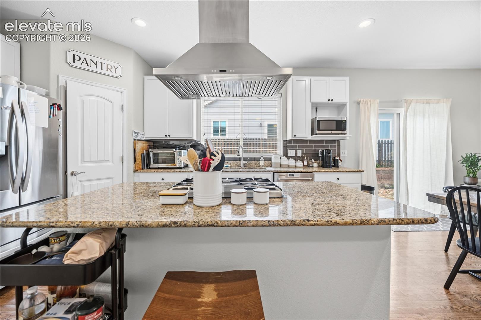 11656 Farnese Heights
