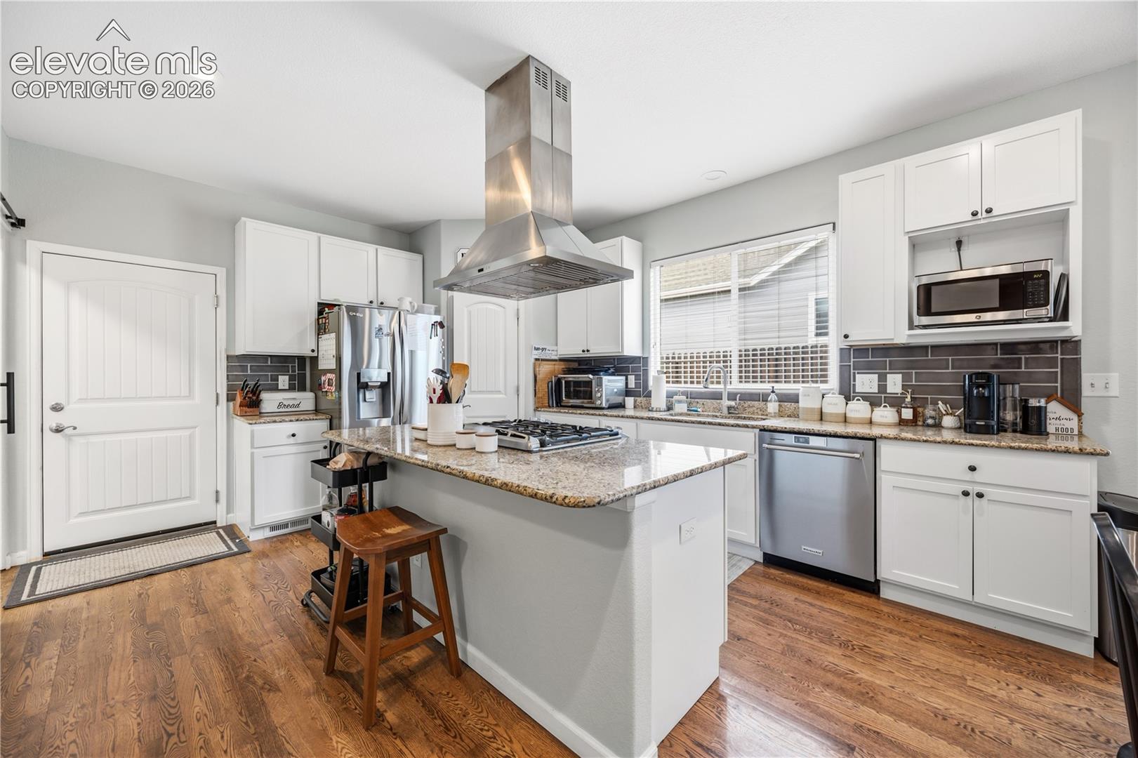 11656 Farnese Heights