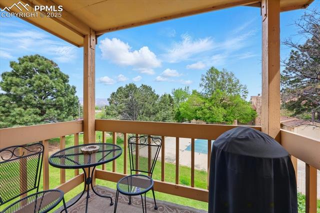 810 Tenderfoot Hill Road 201