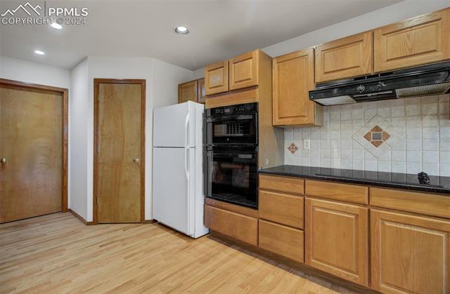 1810 Starstone Court