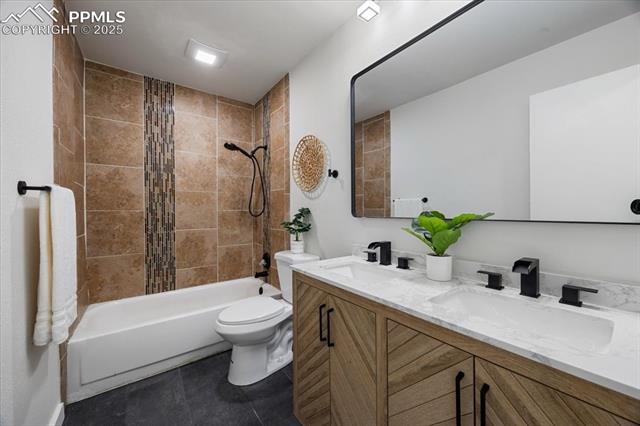 2604 E SERENDIPITY Circle