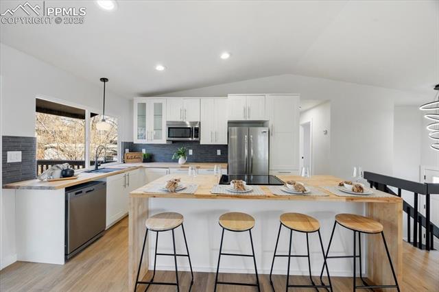 2604 E SERENDIPITY Circle