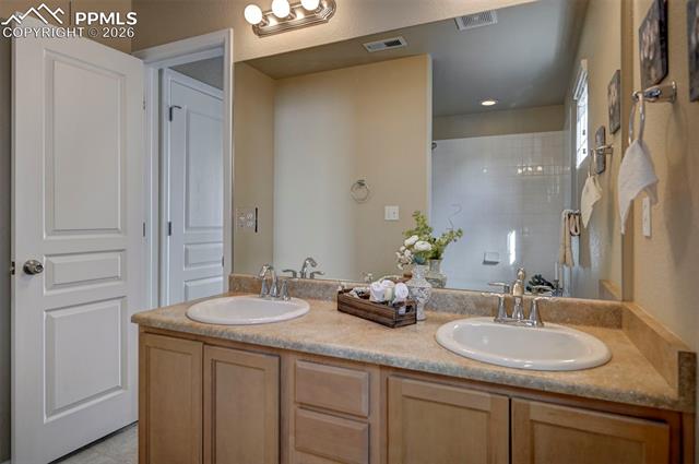 5653 Saint Patrick View