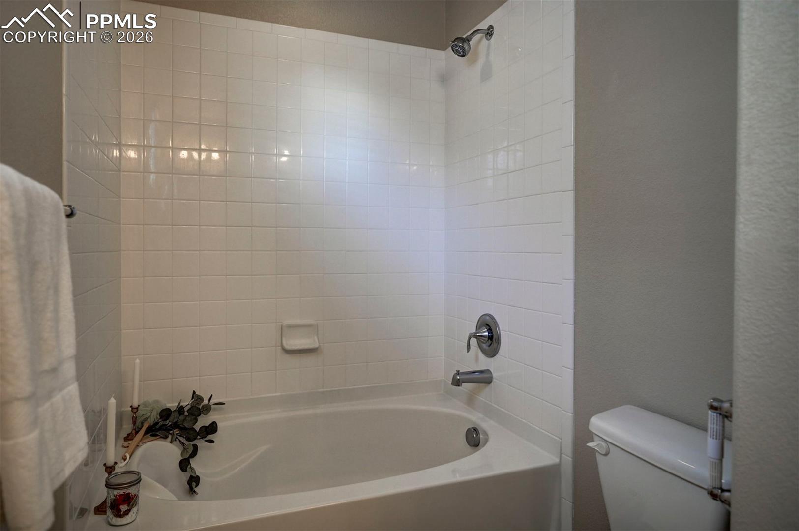 5653 Saint Patrick View