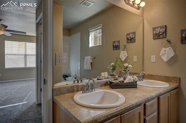 5653 Saint Patrick View