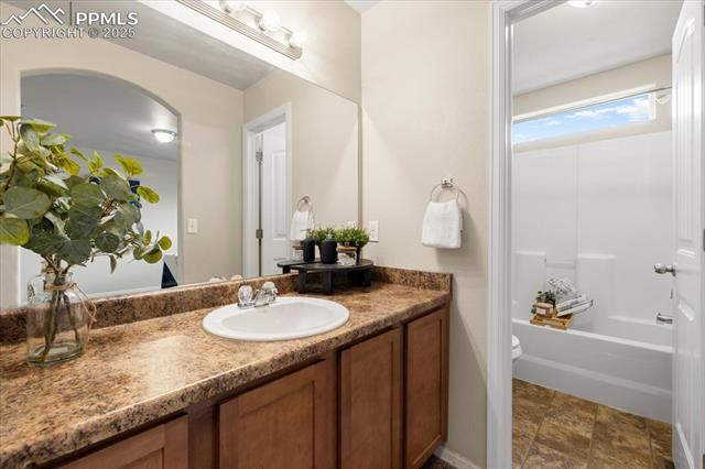 791 Hailey Glenn View