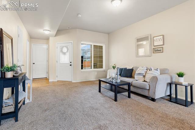 791 Hailey Glenn View