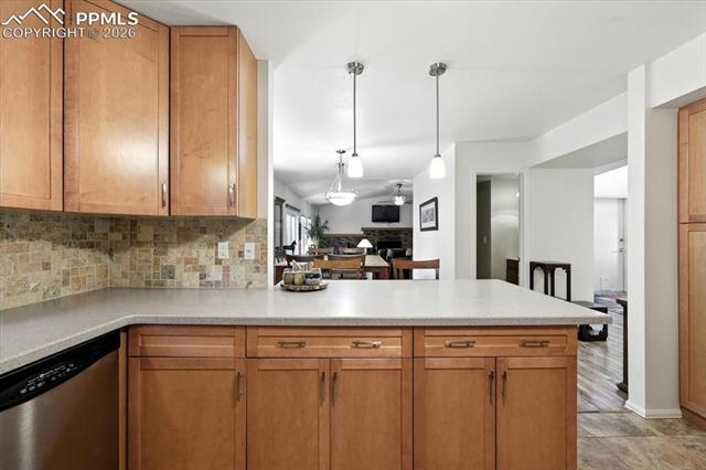 6641 W Gambol Quail Drive