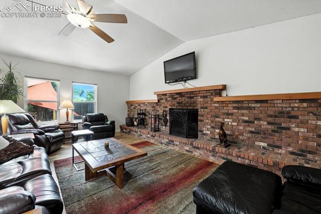 6641 W Gambol Quail Drive