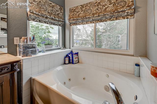 5380 Rose Ridge Lane