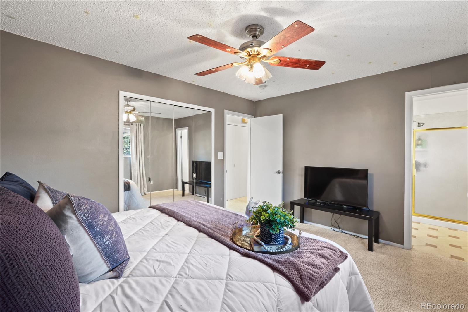 1085 Wagon Wheel Avenue