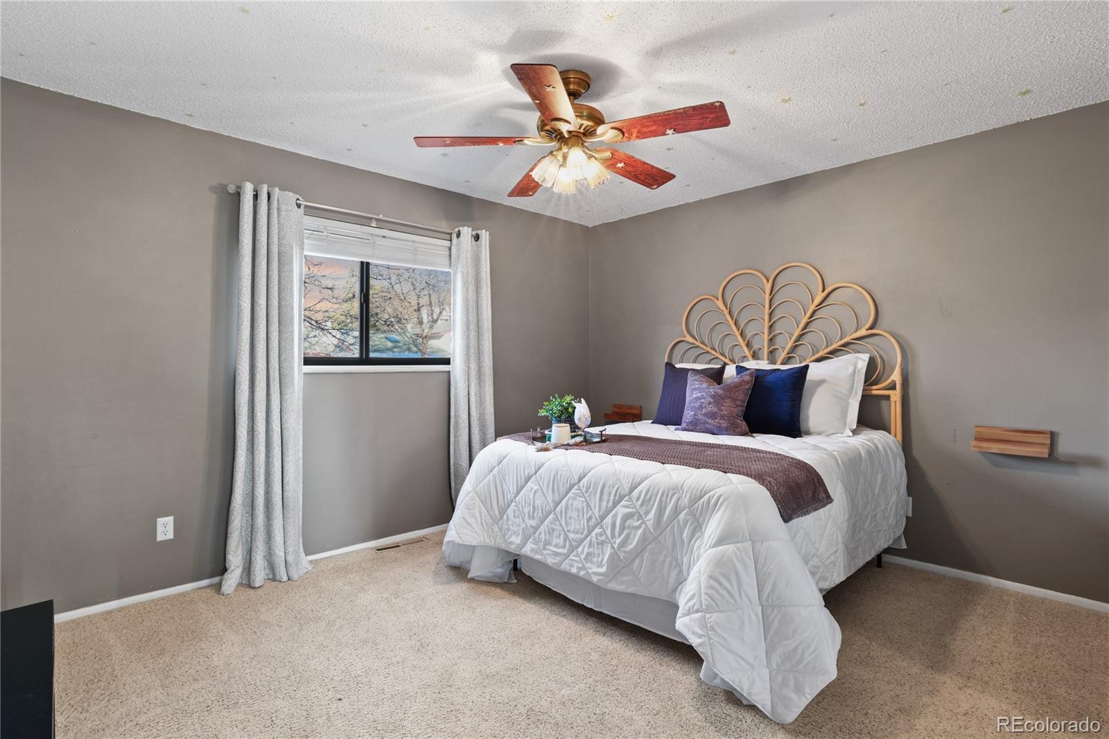 1085 Wagon Wheel Avenue