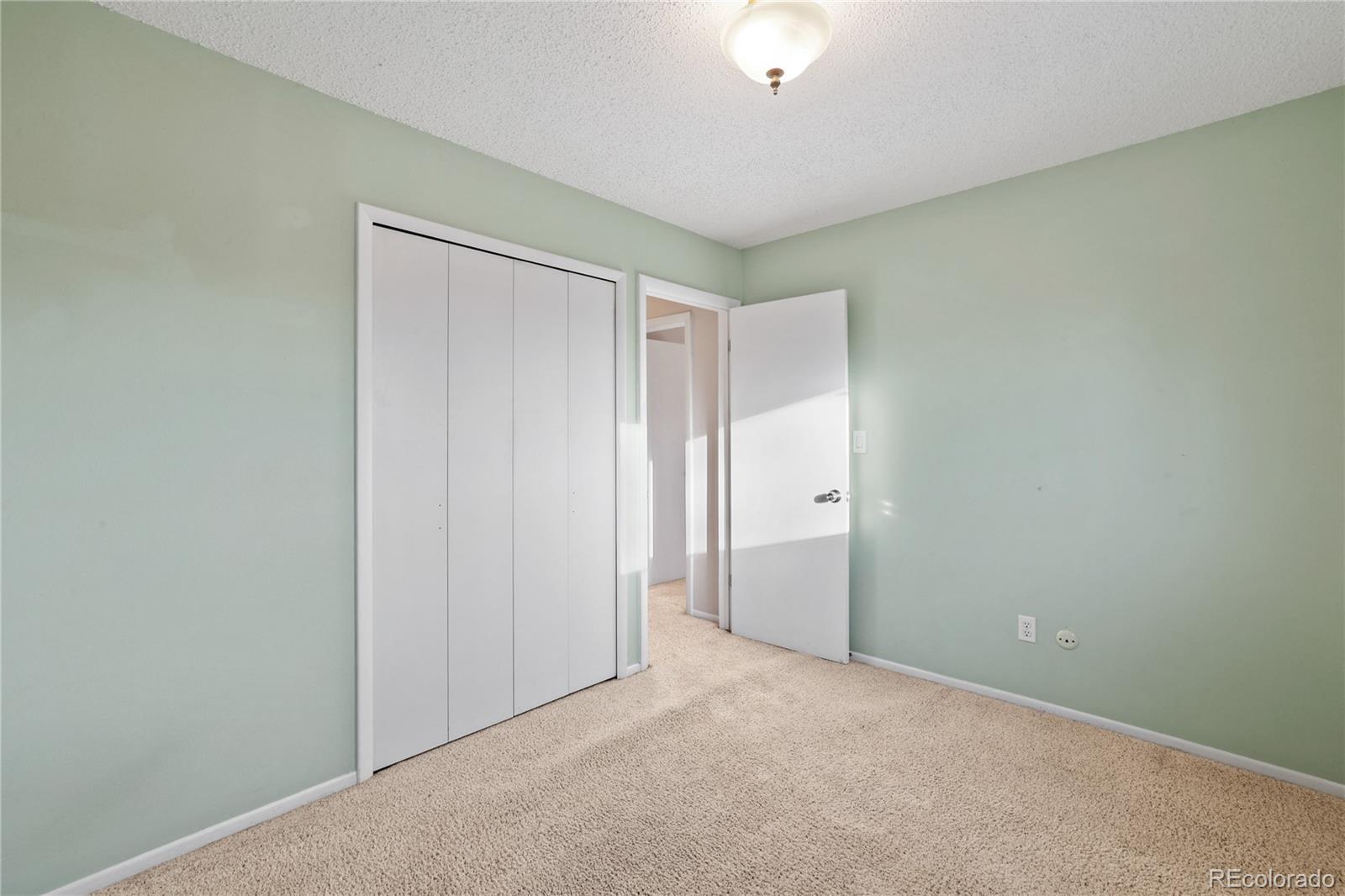 1085 Wagon Wheel Avenue