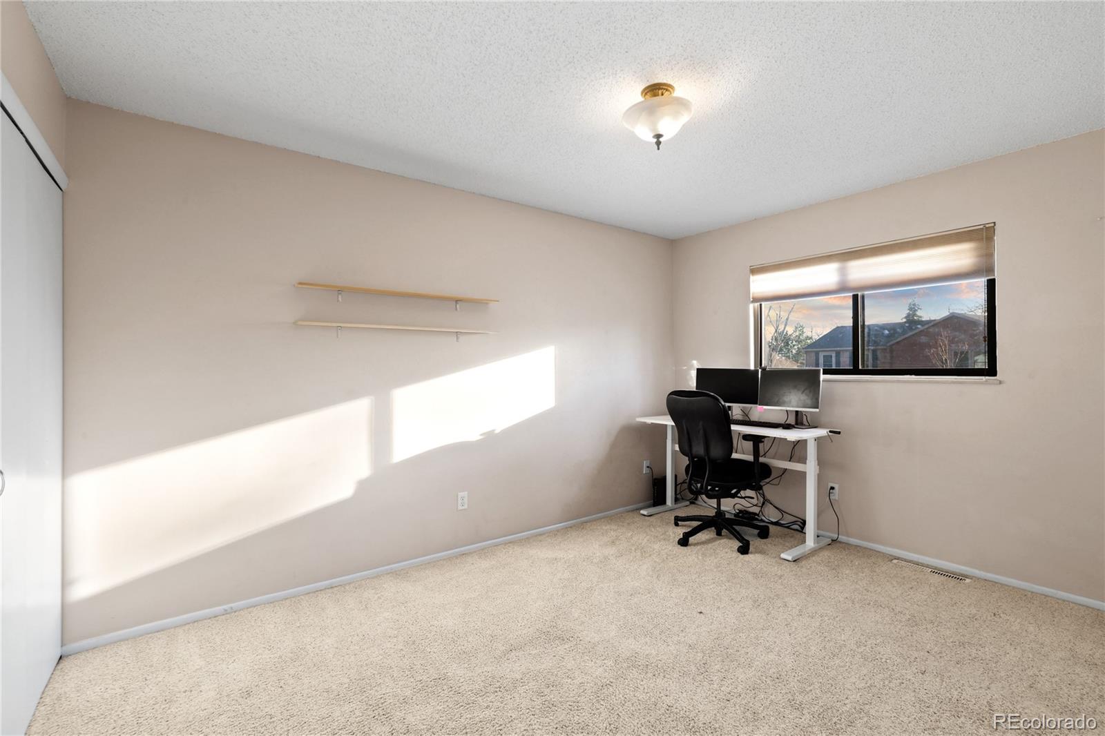 1085 Wagon Wheel Avenue