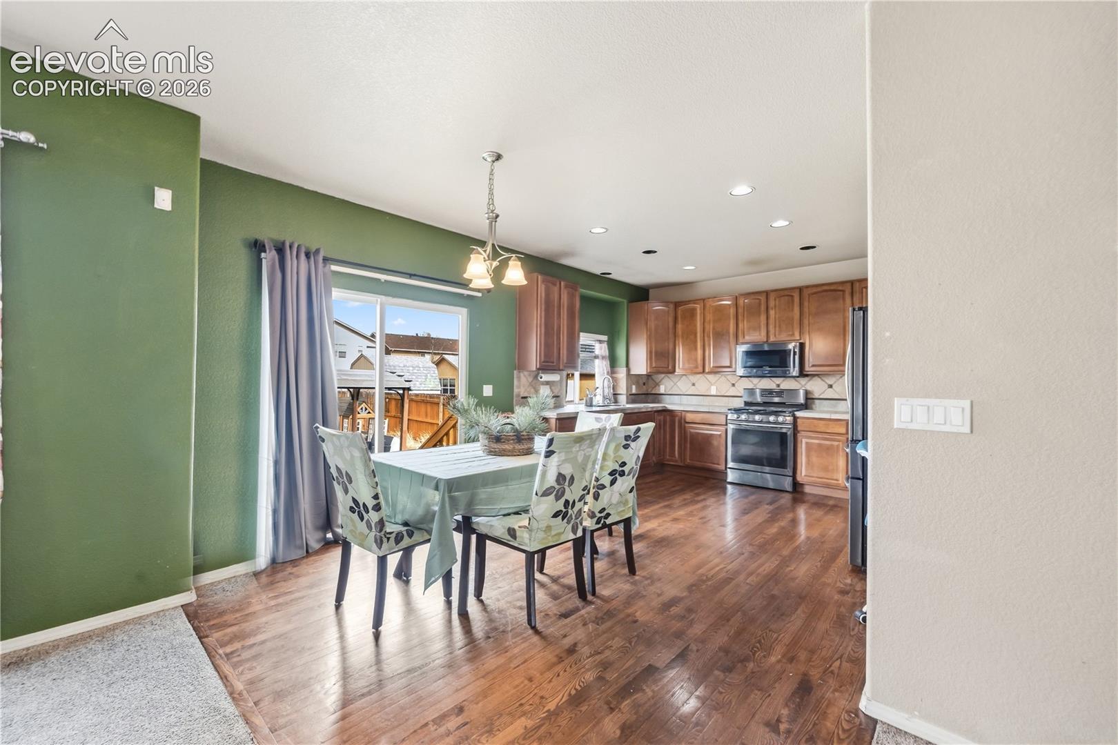 6752 Ventana Lane