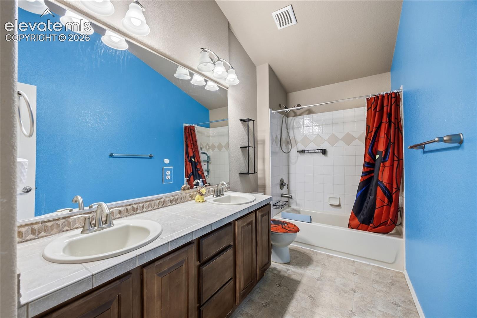 6752 Ventana Lane