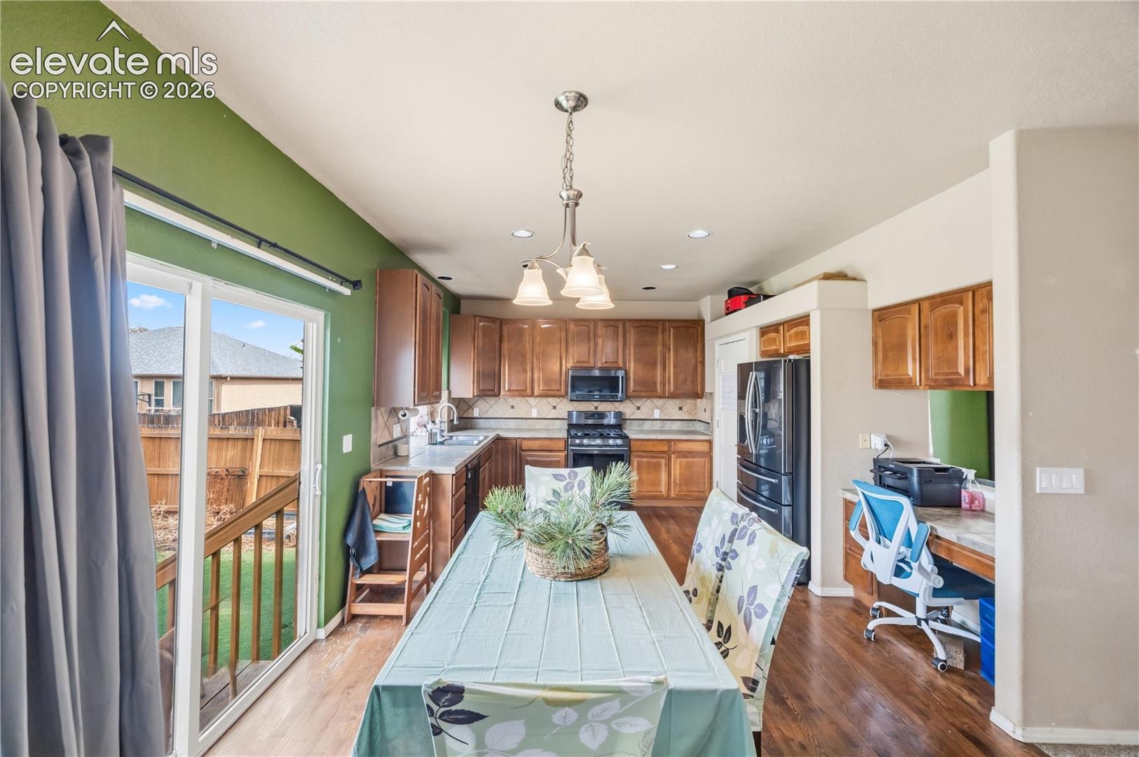 6752 Ventana Lane