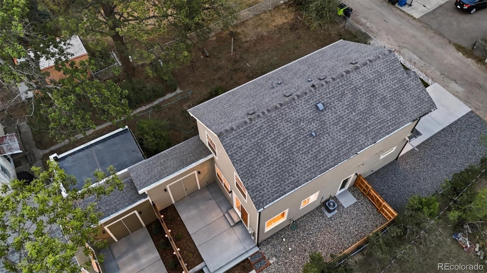 1217 Custer Avenue