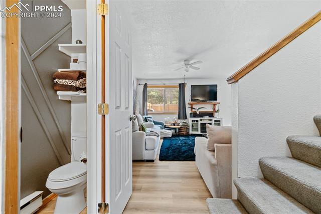 912 Meadow Creek Drive