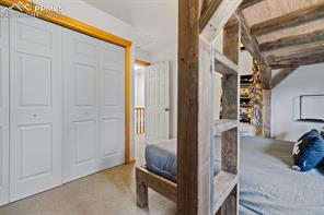 912 Meadow Creek Drive