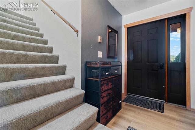 912 Meadow Creek Drive