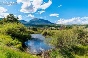 912 Meadow Creek Drive