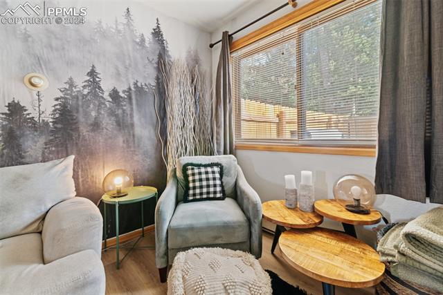 912 Meadow Creek Drive