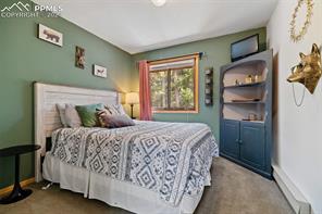 912 Meadow Creek Drive