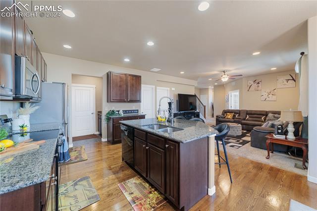 8054 Moorebank Drive