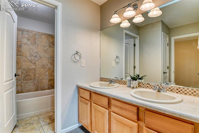 3769 Homestead Mesa Heights