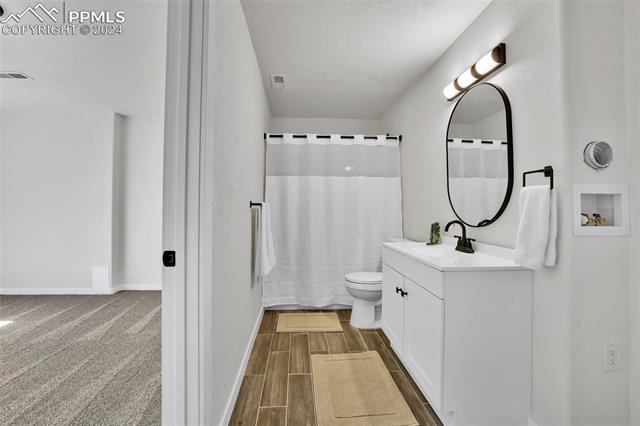 1251 S Silverado Drive