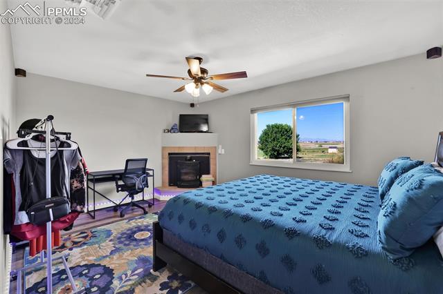 1251 S Silverado Drive