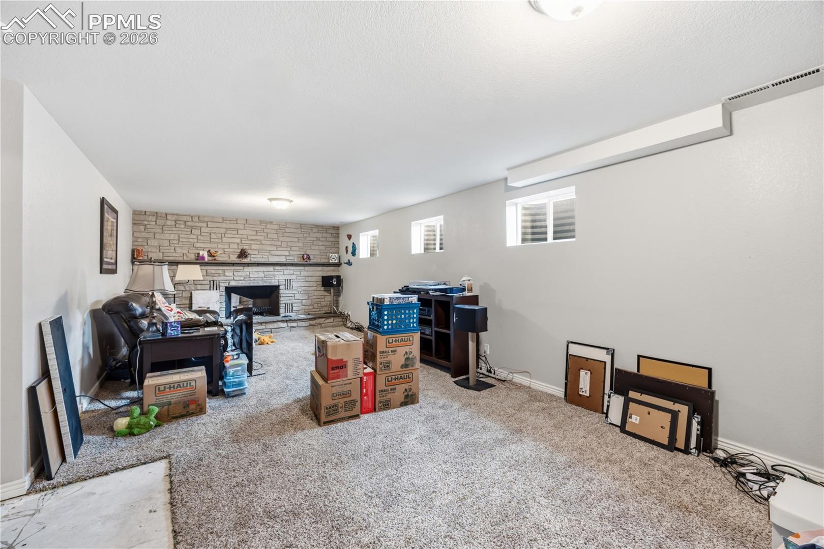 2122 Sussex Lane
