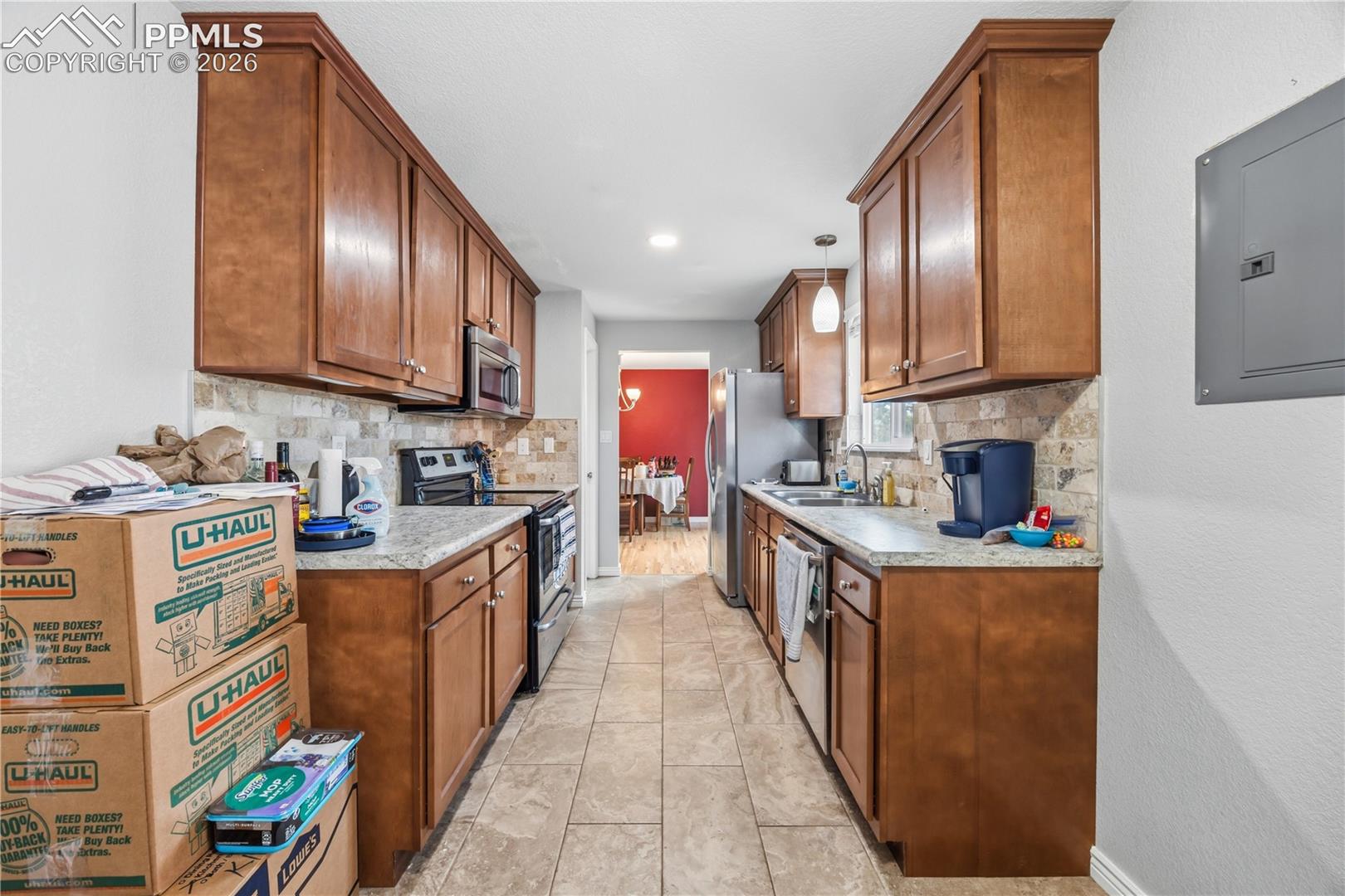 2122 Sussex Lane