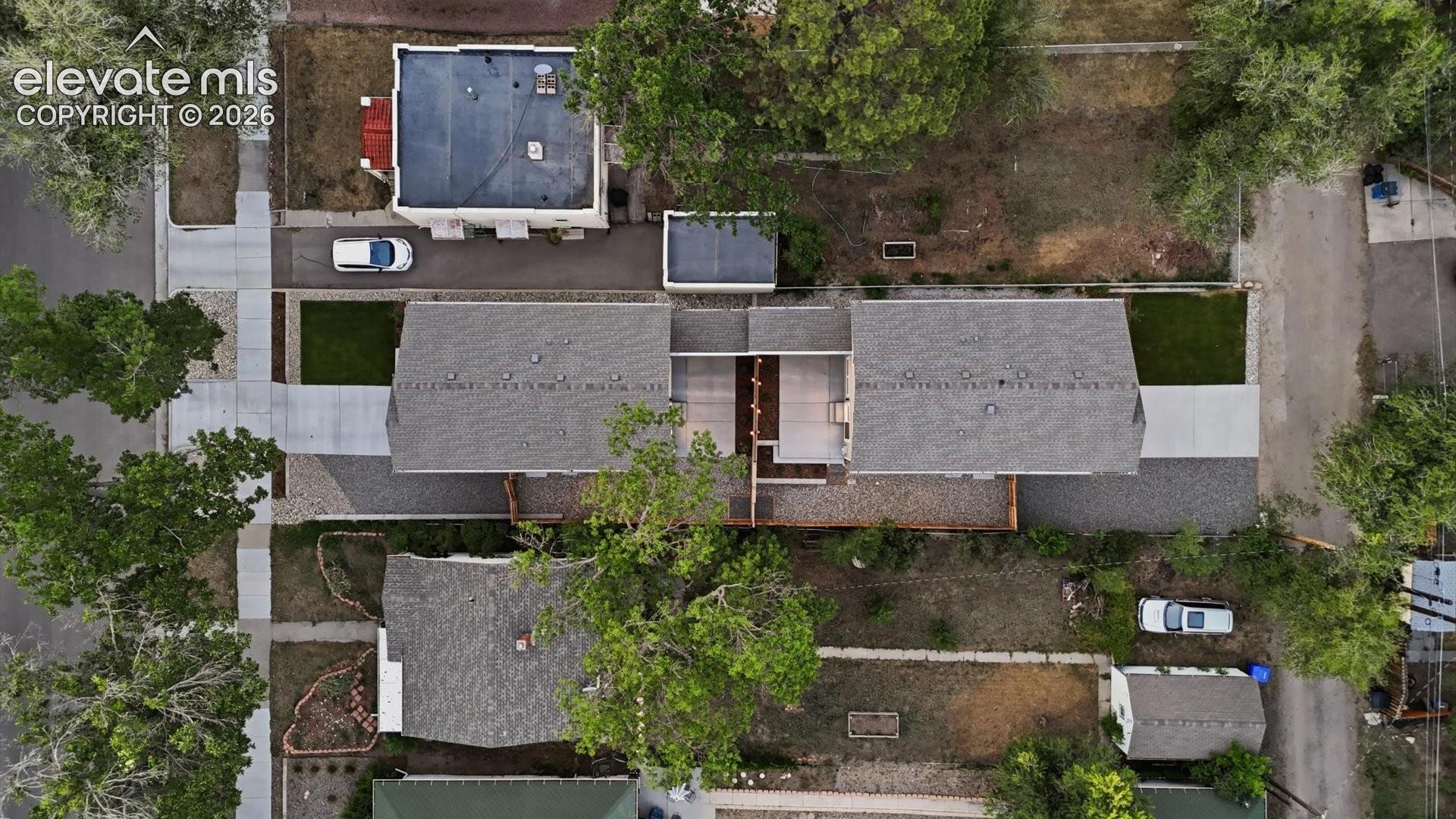 1217 Custer Avenue