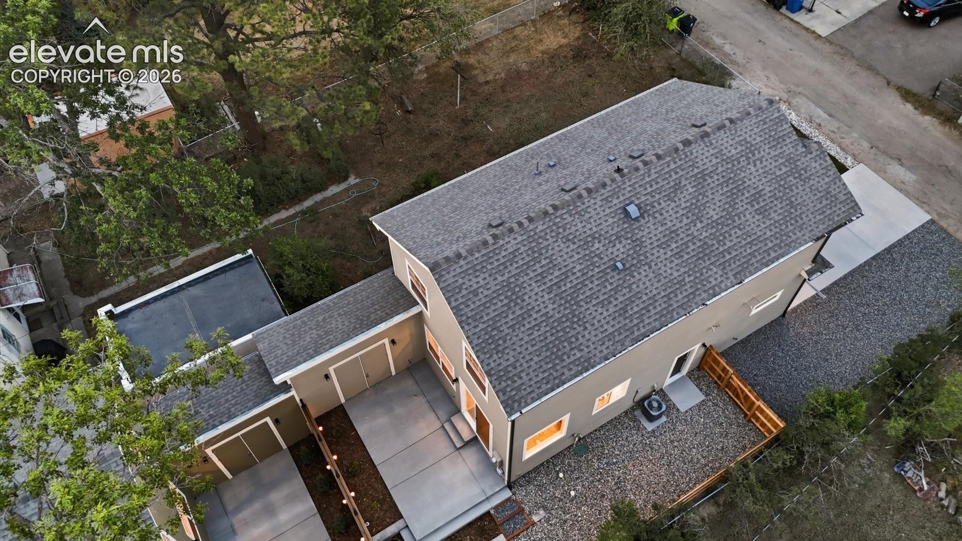 1217 Custer Avenue